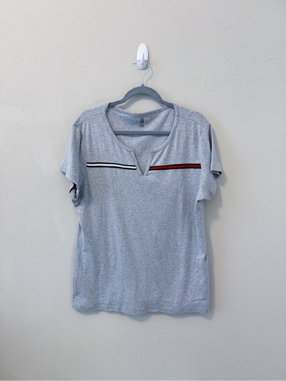 Tommy Hilfiger Women’s Gray Split-V Tee with Contrast Stripes
